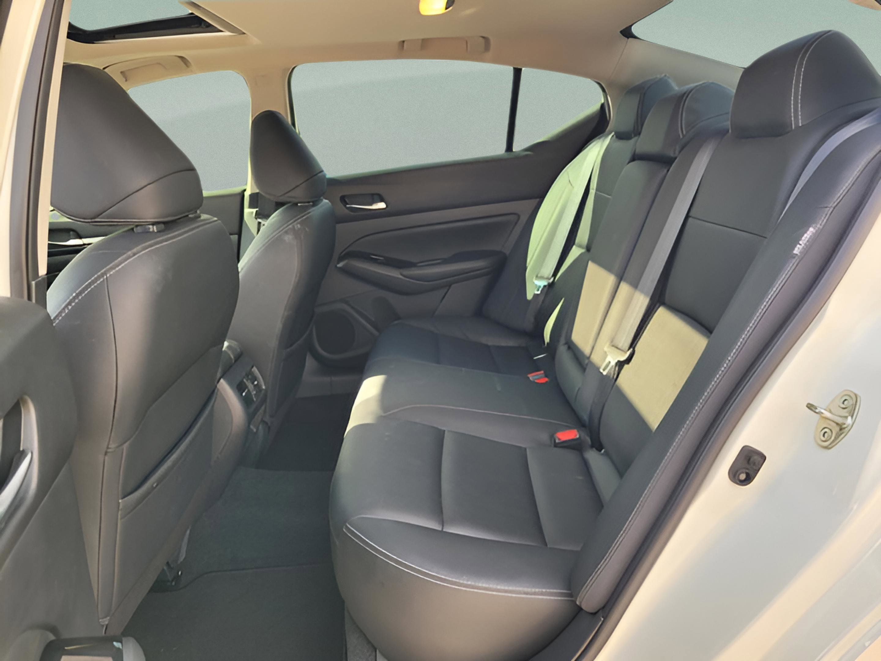 Used 2020 Nissan Altima 2.5 Platinum image 7