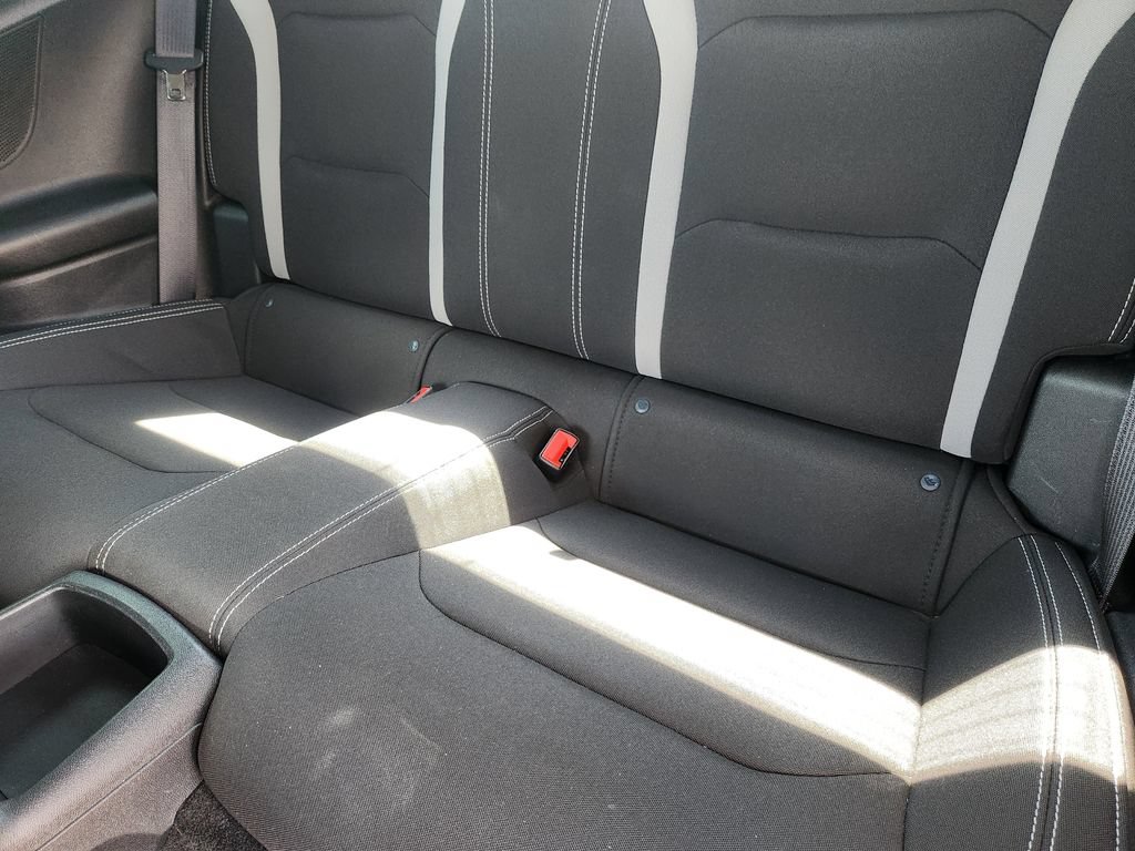 Used 2019 Chevrolet Camaro SS RWD image 28