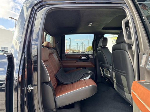 Used 2024 GMC Sierra 2500 Denali Ultimate image 14