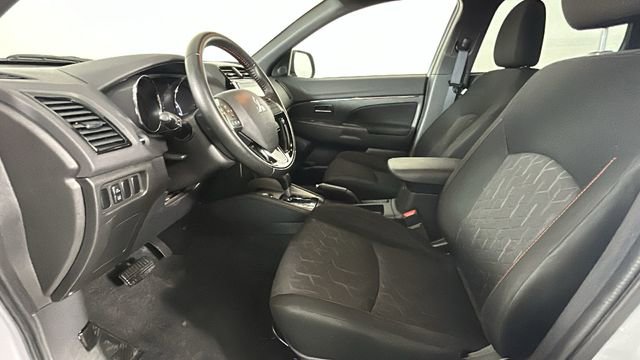 Used 2024 Mitsubishi Outlander Sport AWD image 11