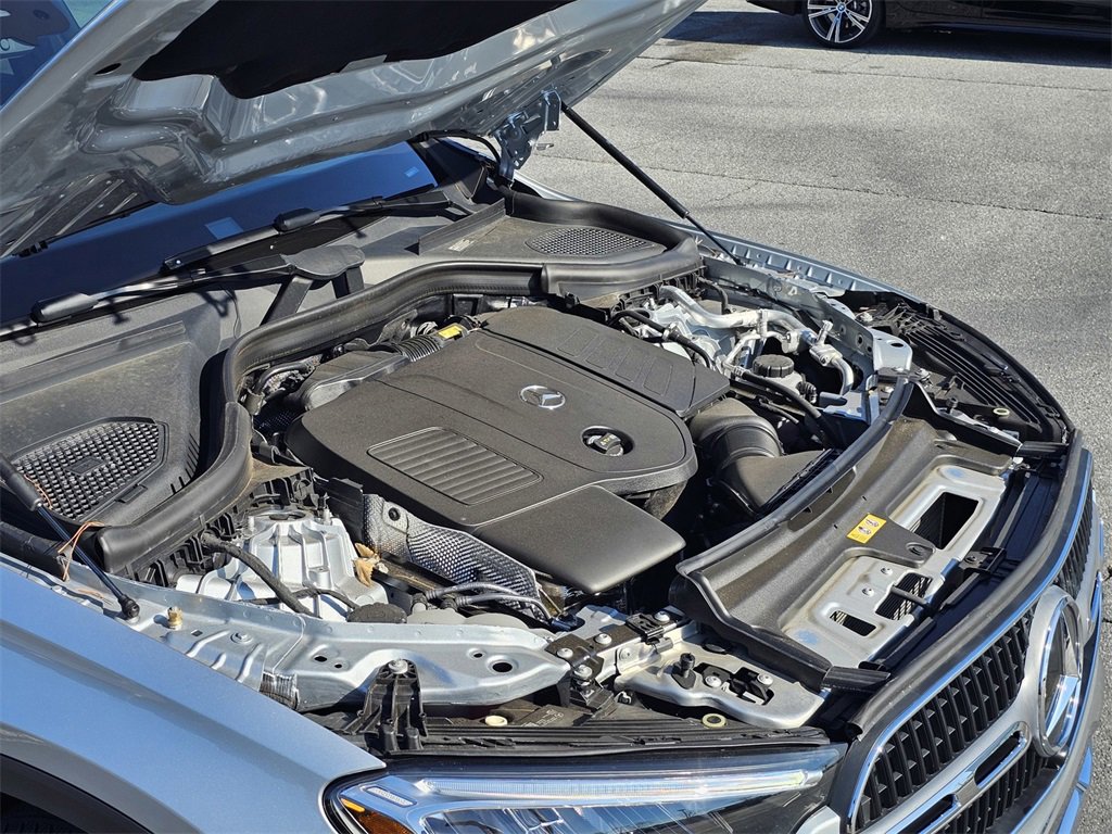 Used 2025 Mercedes-Benz GLC 300 image 27