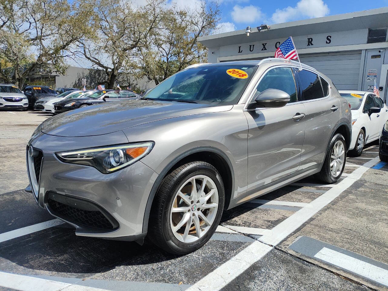 Used 2018 Alfa Romeo Stelvio Ti AWD/4WD image 3