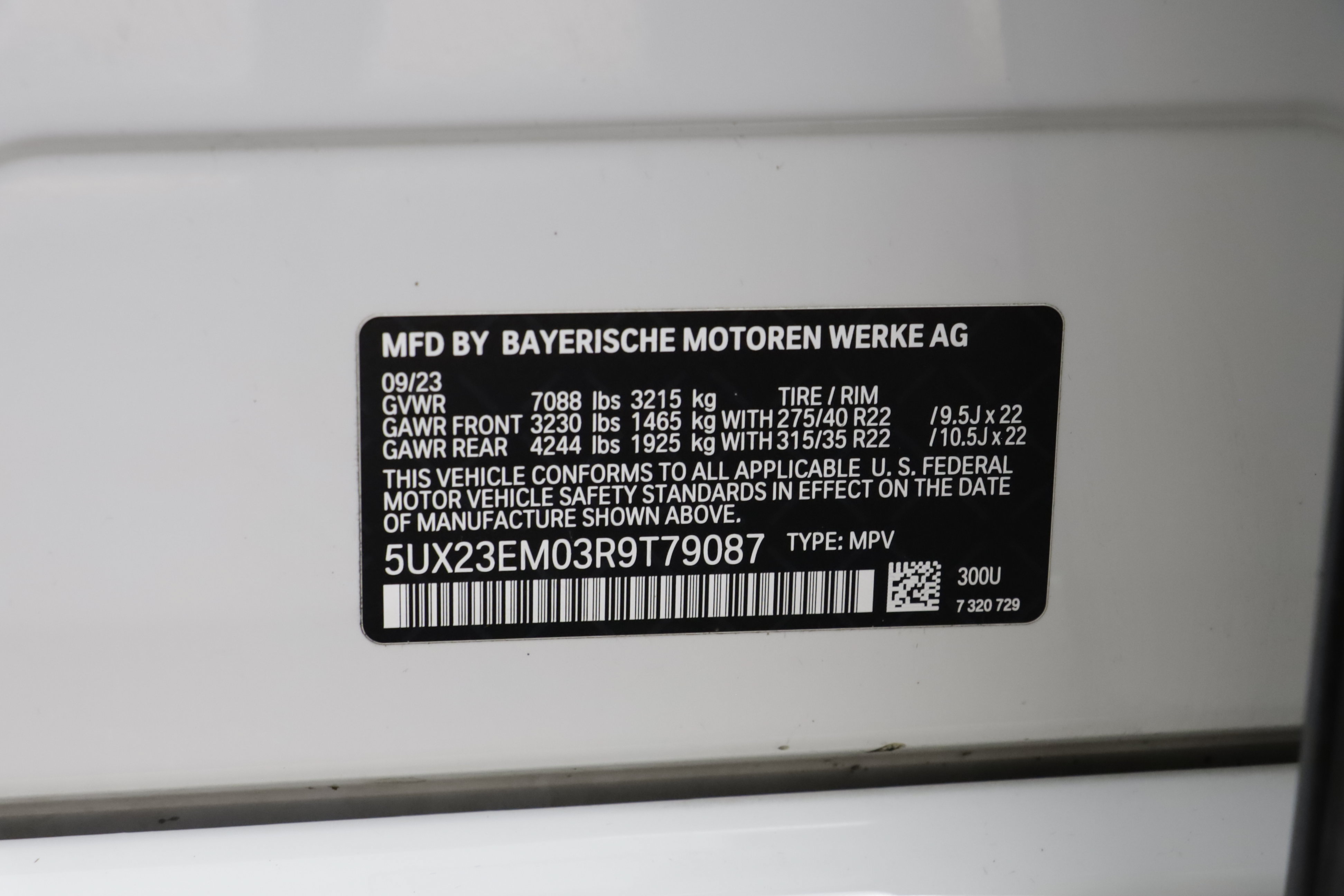 Used 2024 BMW X7 xDrive40i w/ M Sport Package AWD/4WD image 30