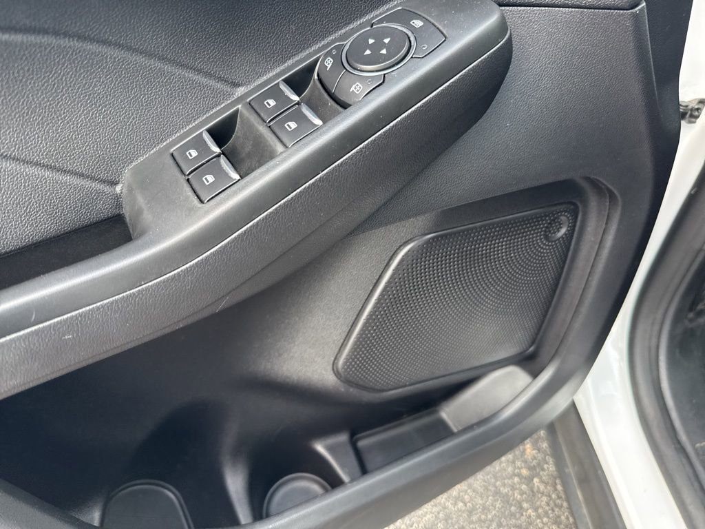 Used 2022 Ford Escape SE image 14