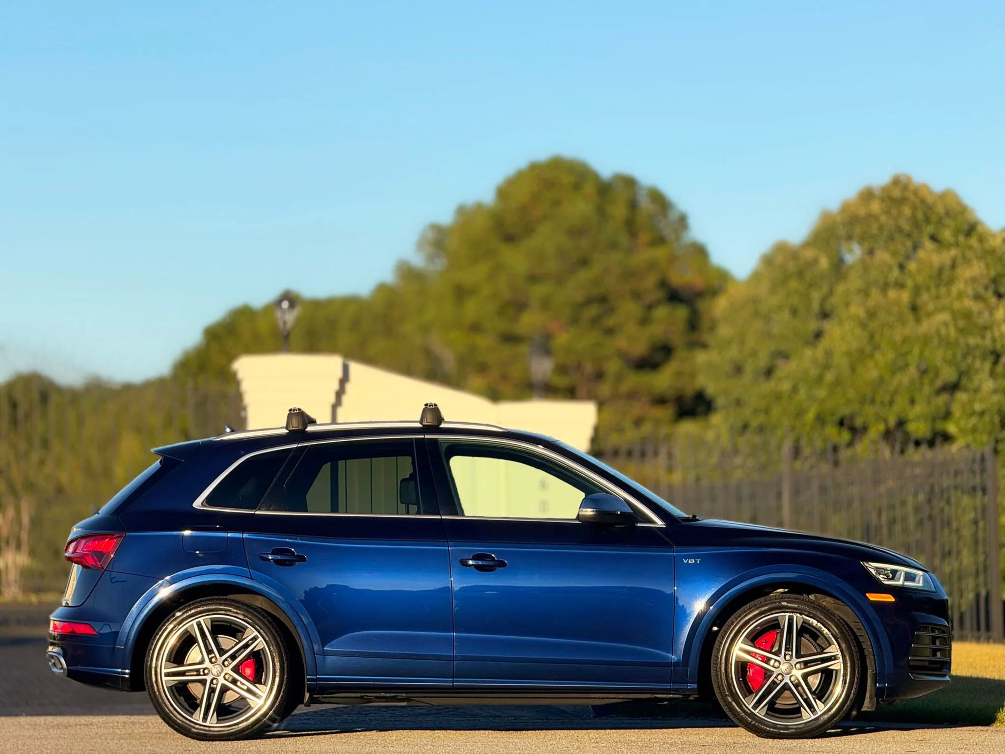 Used 2018 Audi SQ5 Premium Plus w/ S Sport Package image 6