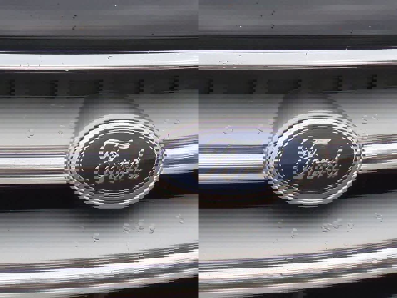 Used 2019 Ford Escape Titanium image 11