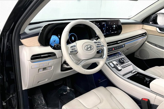 Used 2024 Hyundai Palisade Limited image 12