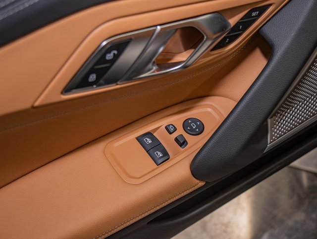 New 2026 BMW Z4 M40i w/ Premium Package image 16