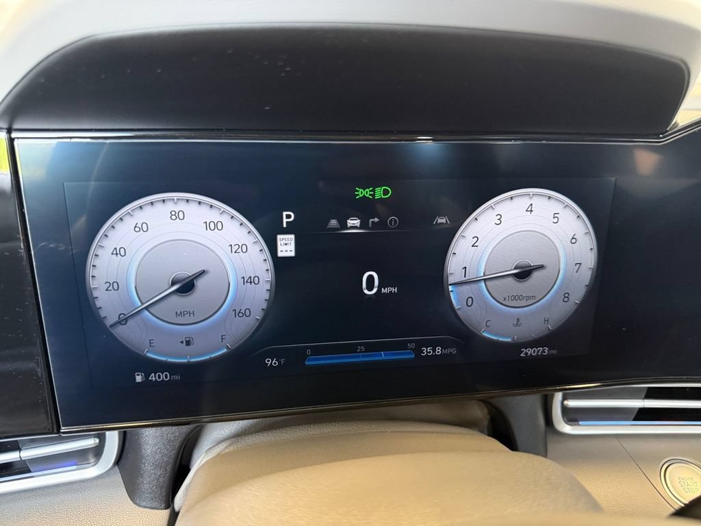 Used 2024 Hyundai Elantra SEL FWD image 17