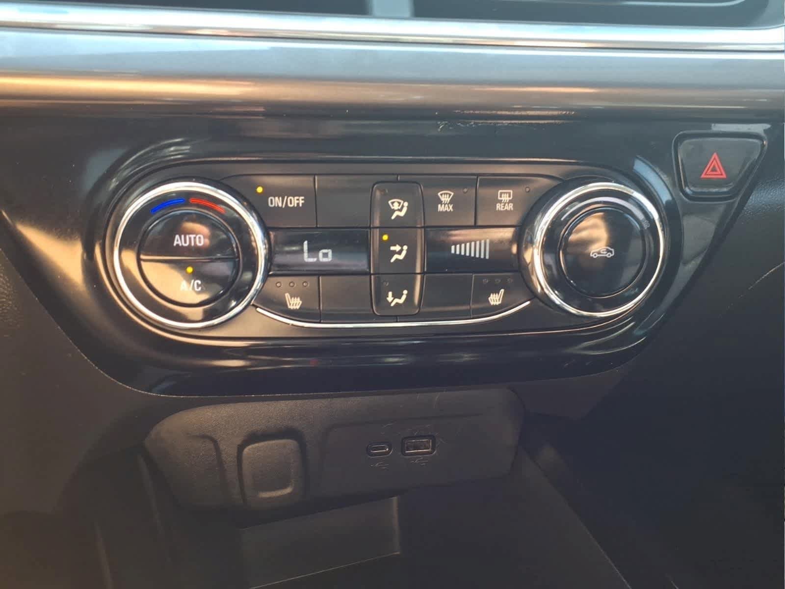 Used 2024 Chevrolet Trax ACTIV w/ Driver Confidence Package FWD image 21