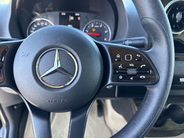 Used 2022 Mercedes-Benz Sprinter 2500 image 12
