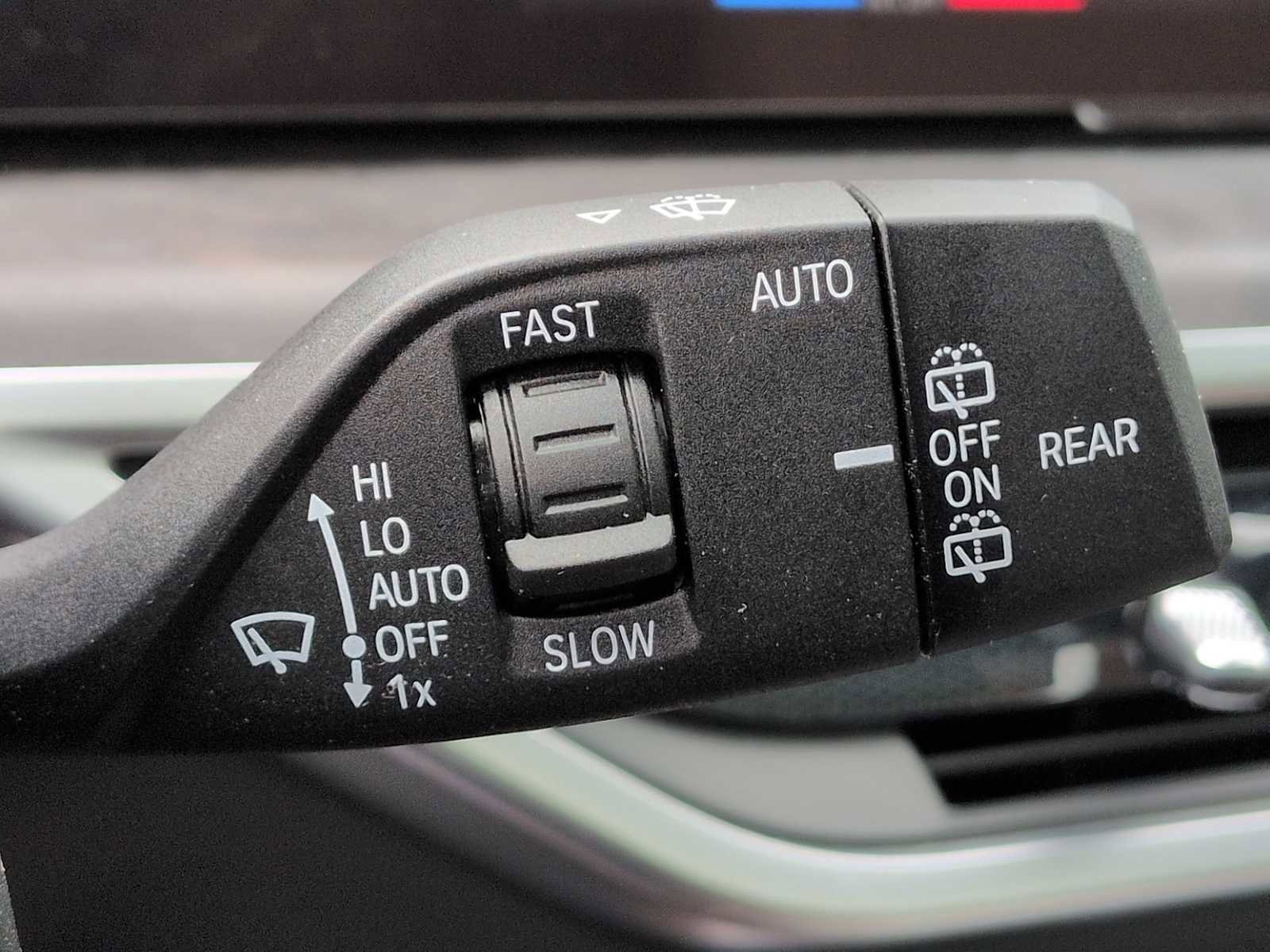 Certified 2025 BMW X5 xDrive40i w/ Executive Package image 25