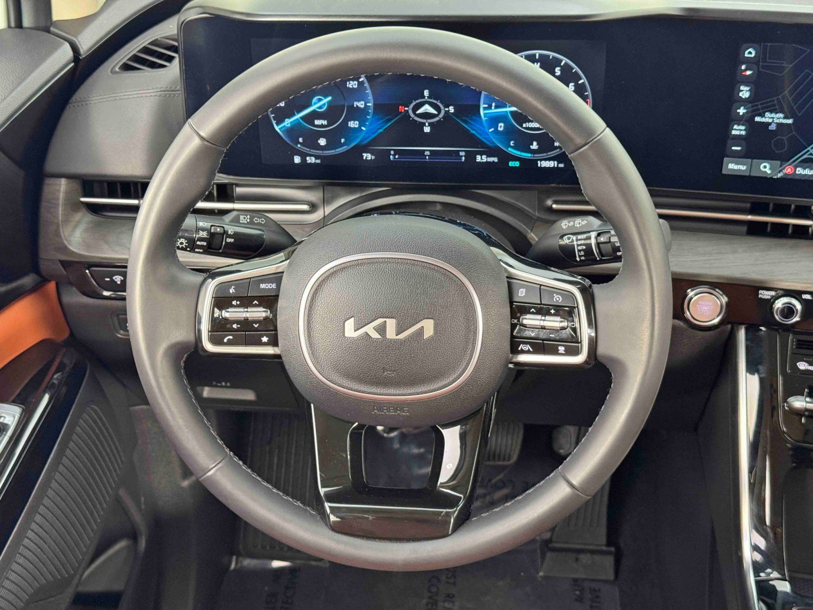 Used 2024 Kia Carnival SX FWD image 20