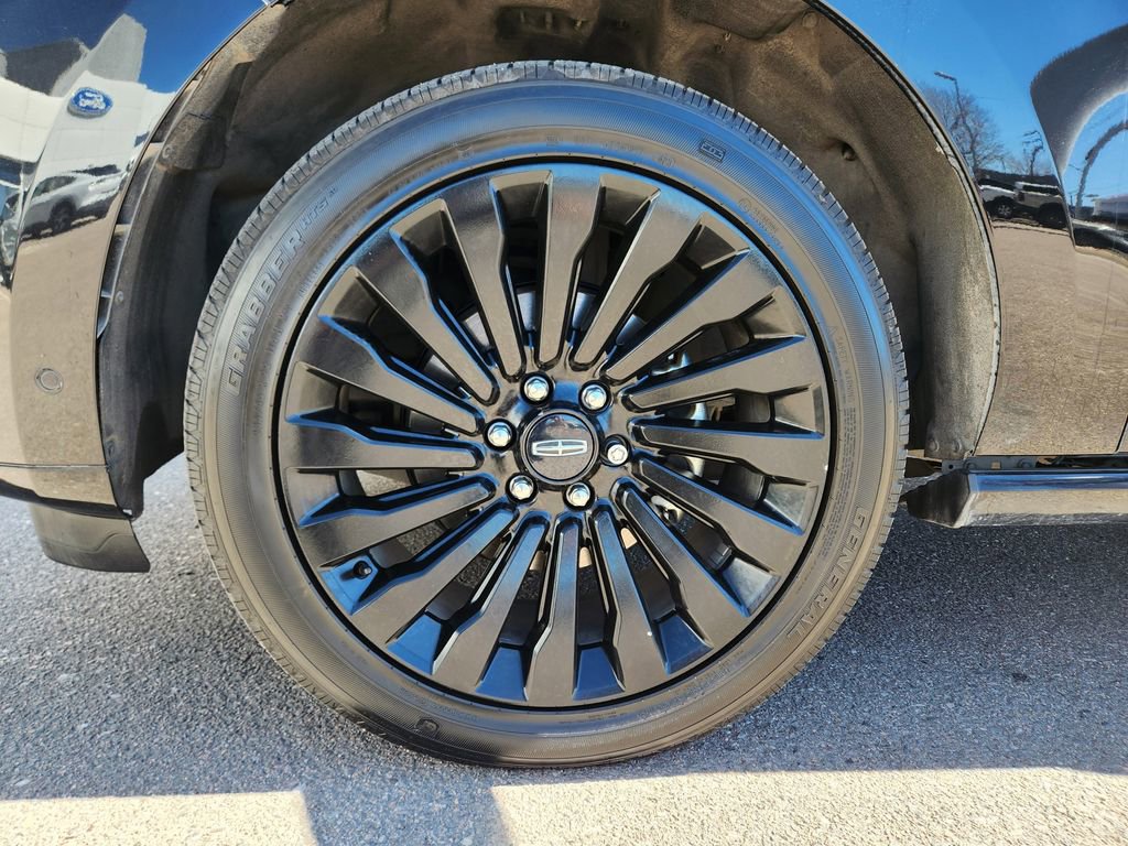 Used 2019 Lincoln Navigator Reserve image 18