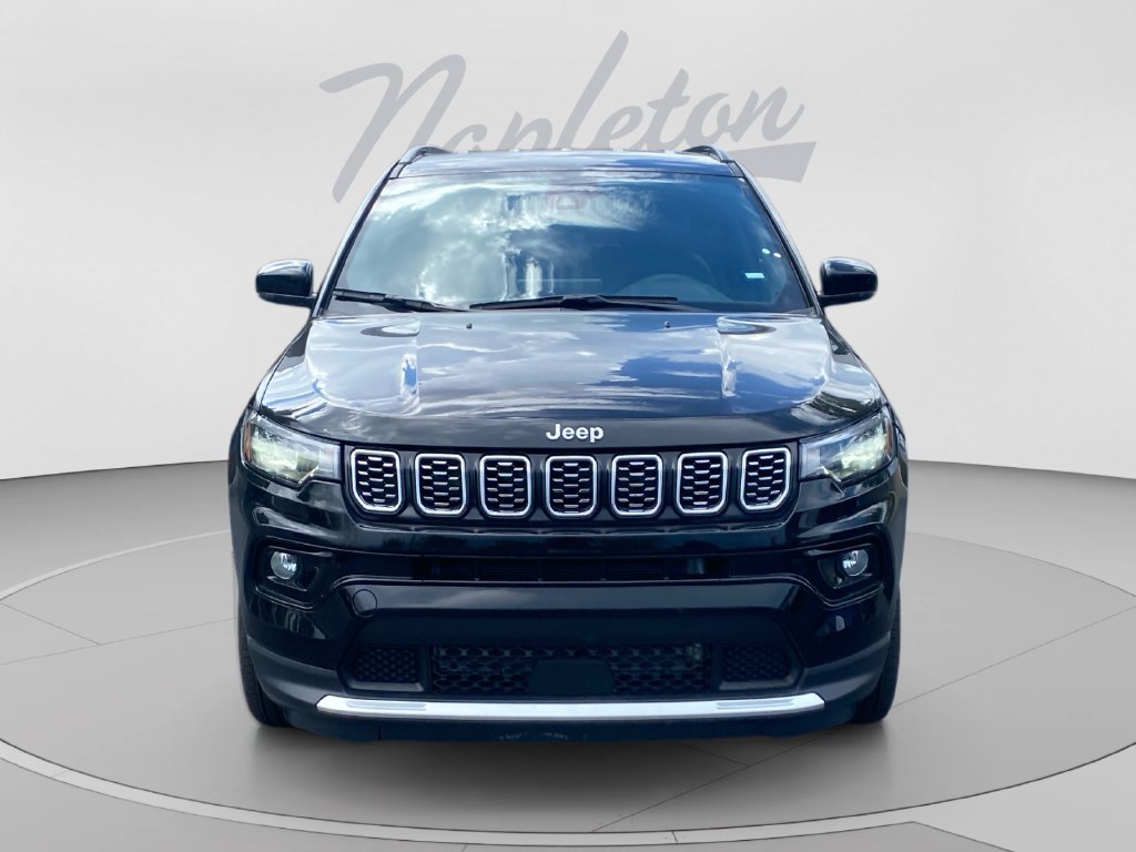 Used 2026 Jeep Compass Limited AWD/4WD image 9