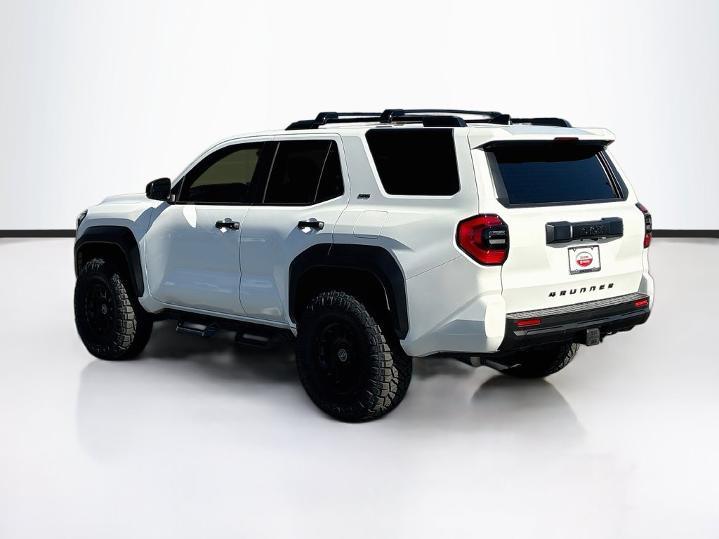 New 2026 Toyota 4Runner SR5 AWD/4WD image 7
