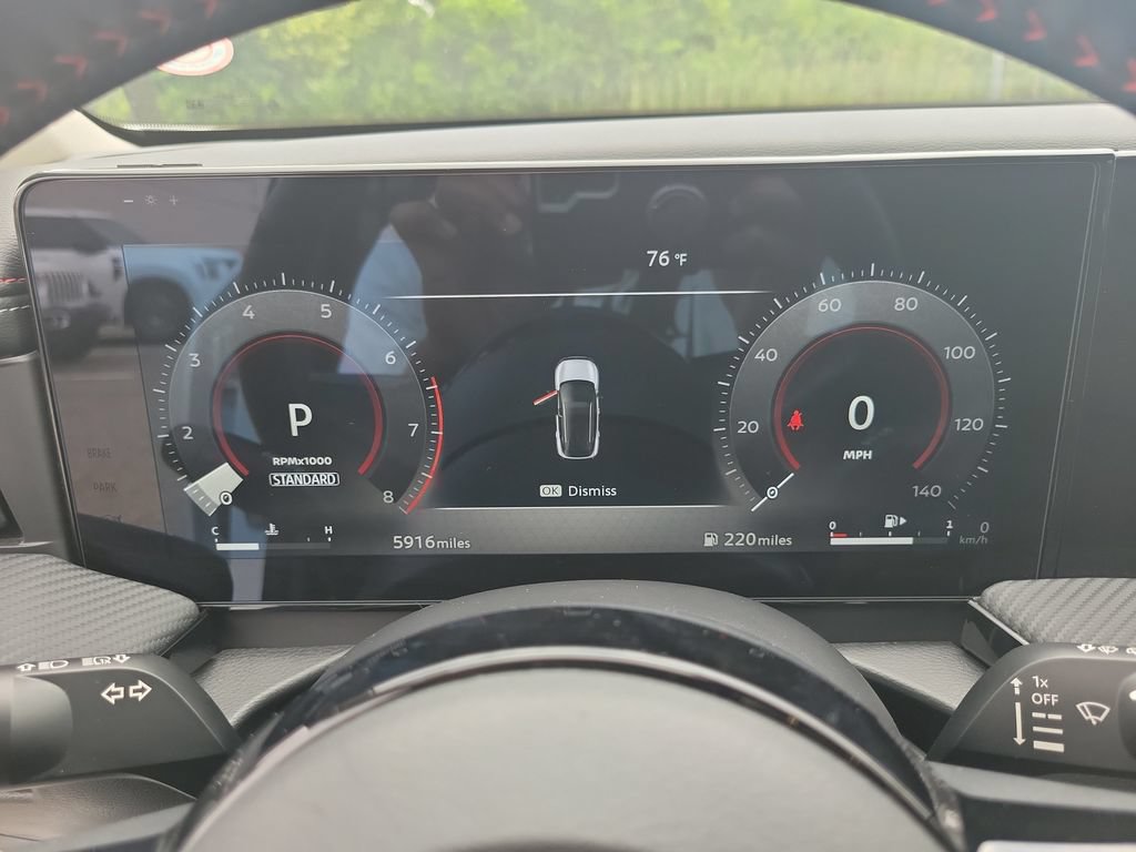 Used 2025 Nissan Kicks SR AWD/4WD image 18