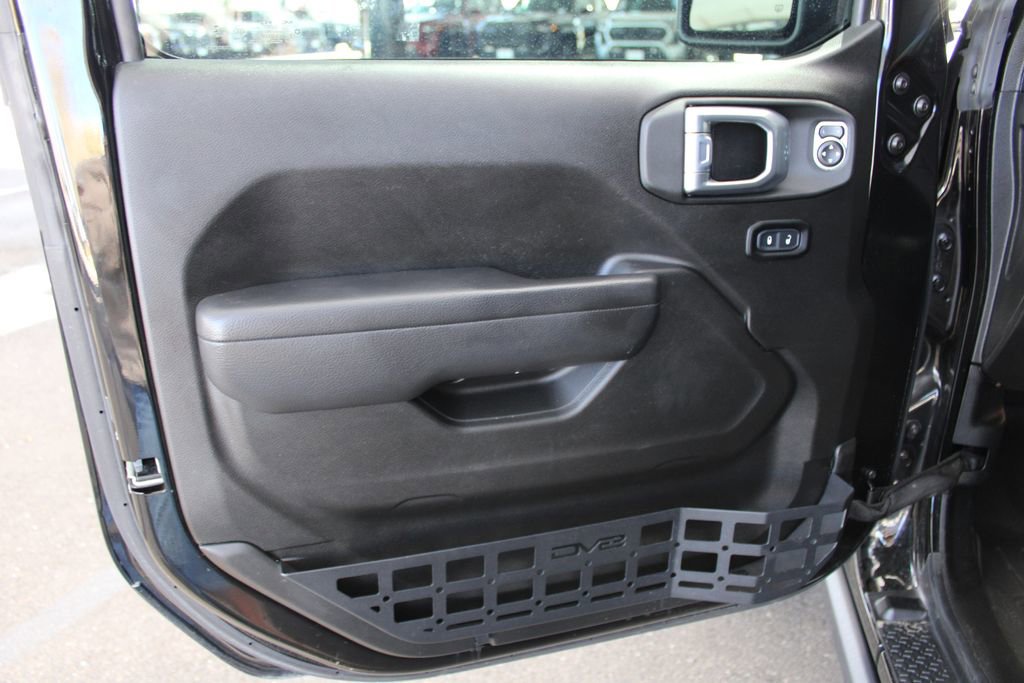 Used 2024 Jeep Gladiator Rubicon w/ Convenience Group image 21