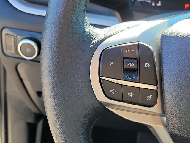 Used 2023 Ford Explorer XLT w/ Equipment Group 202A AWD/4WD image 11