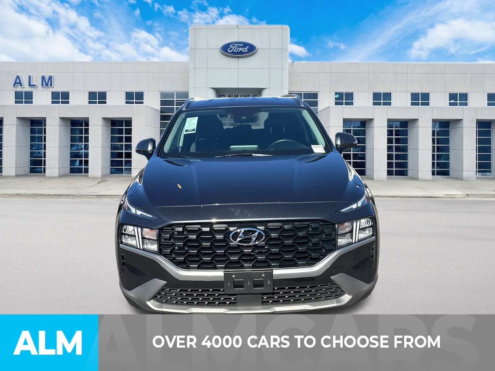 Used 2023 Hyundai Santa Fe SEL w/ Cargo Package image 3