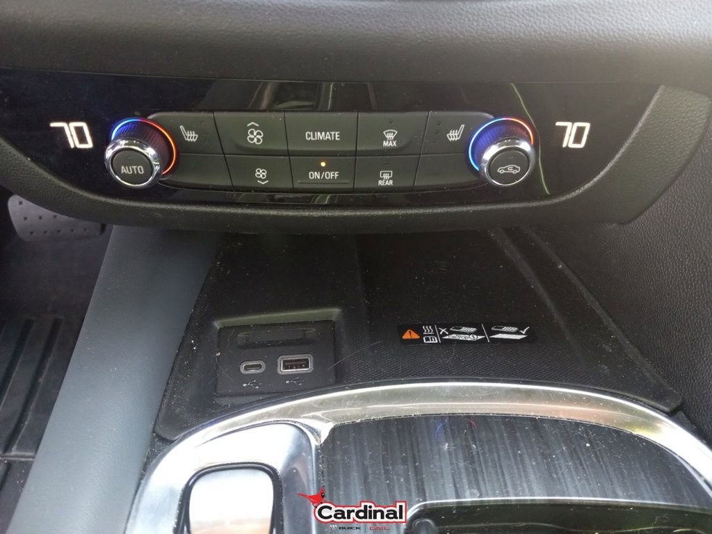 Certified 2022 Buick Enclave Essence w/ Experience Buick Package image 34