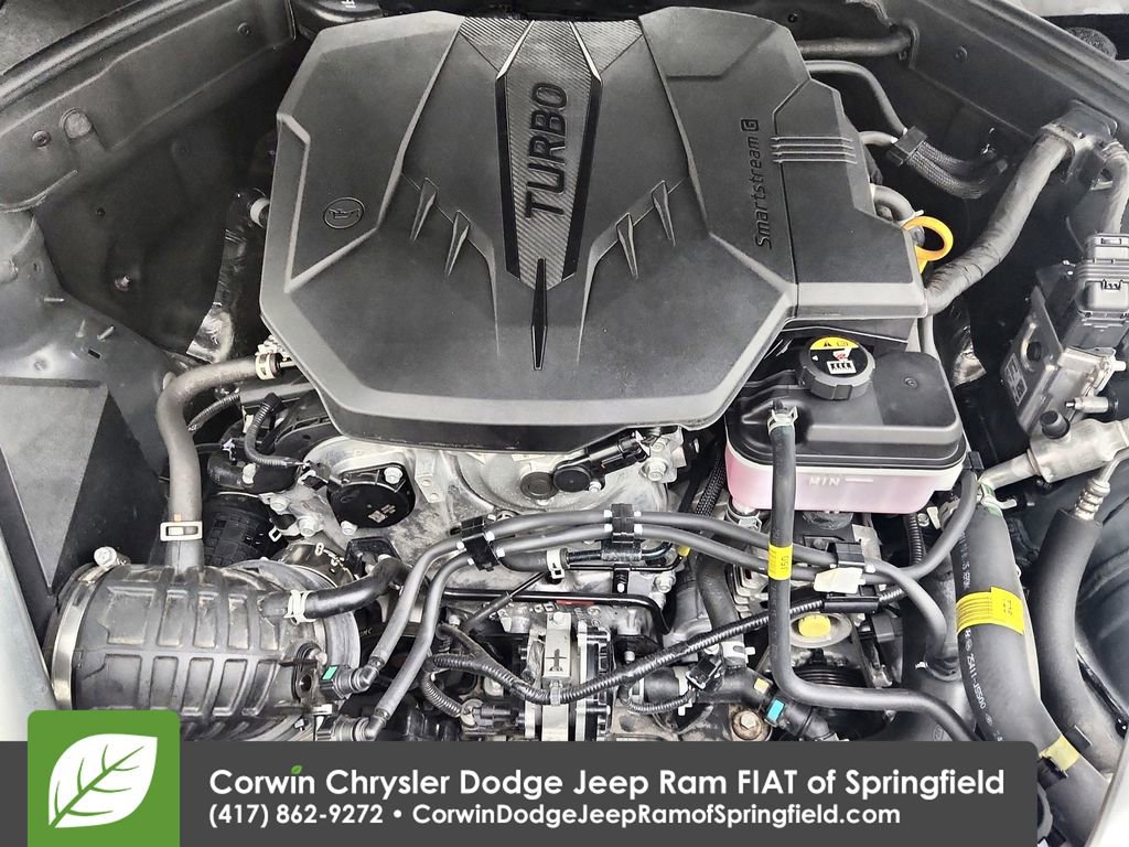 Used 2025 Genesis G70 2.5T image 33