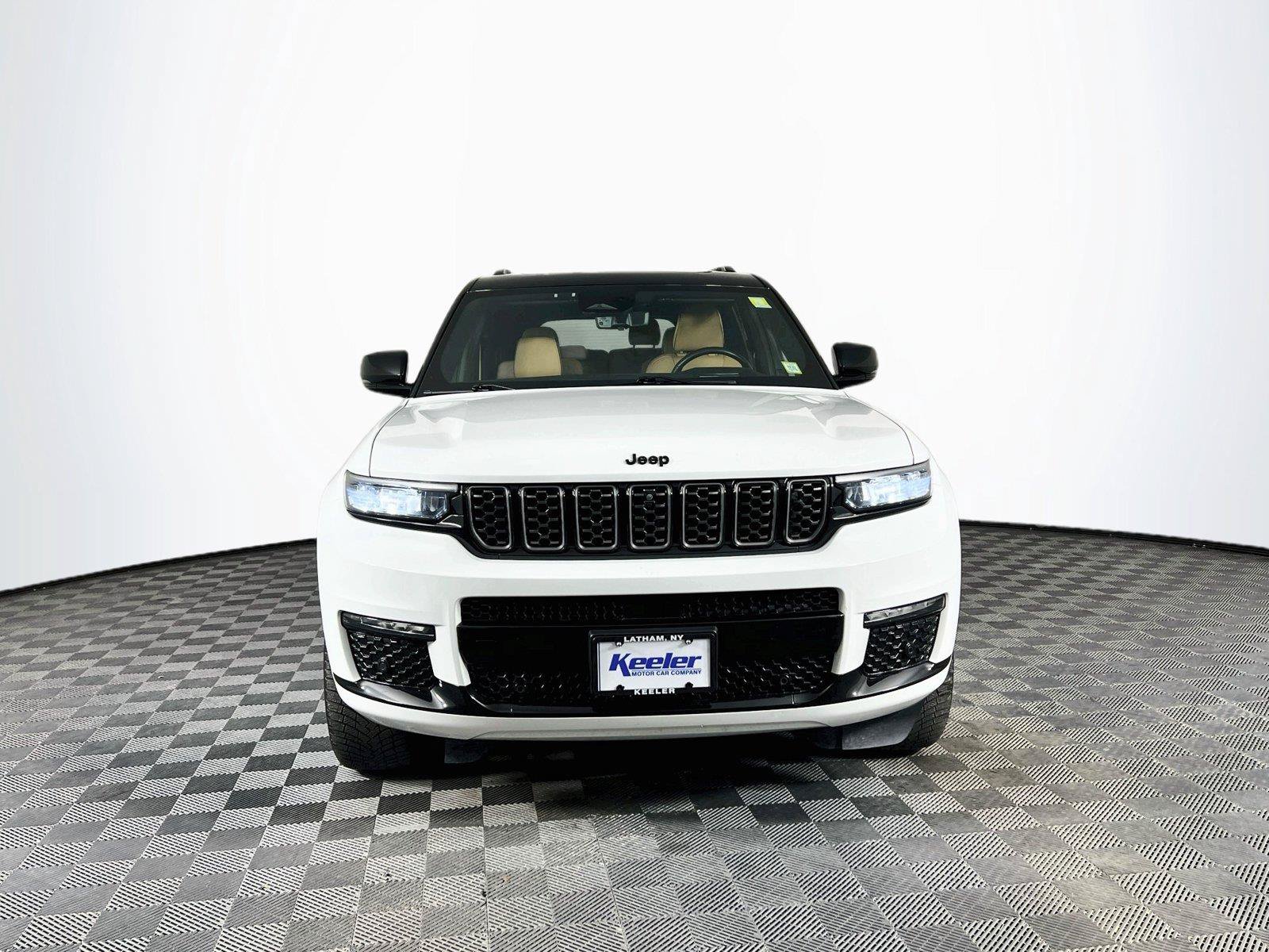 Used 2024 Jeep Grand Cherokee L Summit w/ Advanced Protech Group IV AWD/4WD image 9