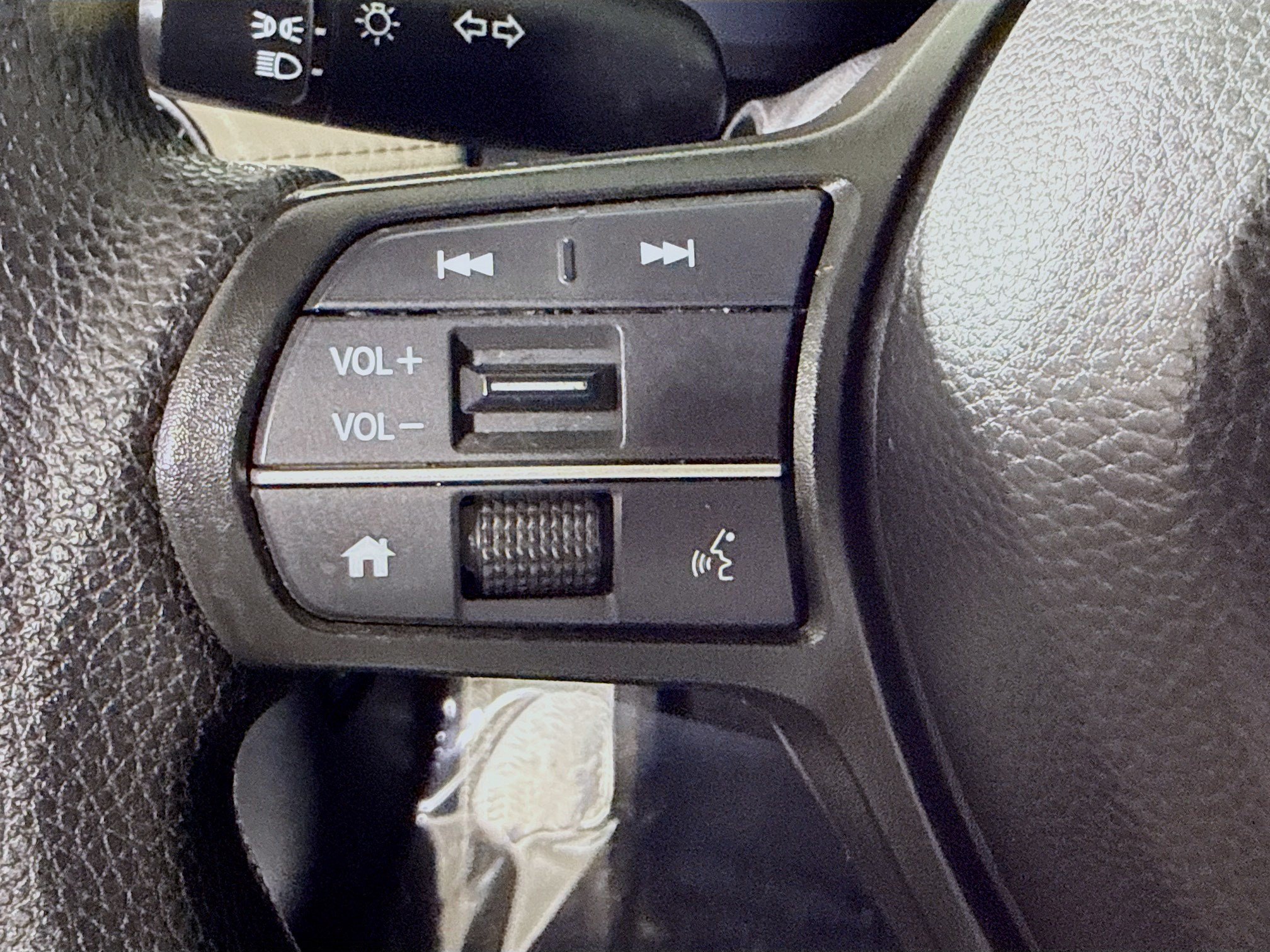 Used 2026 Honda HR-V LX image 14