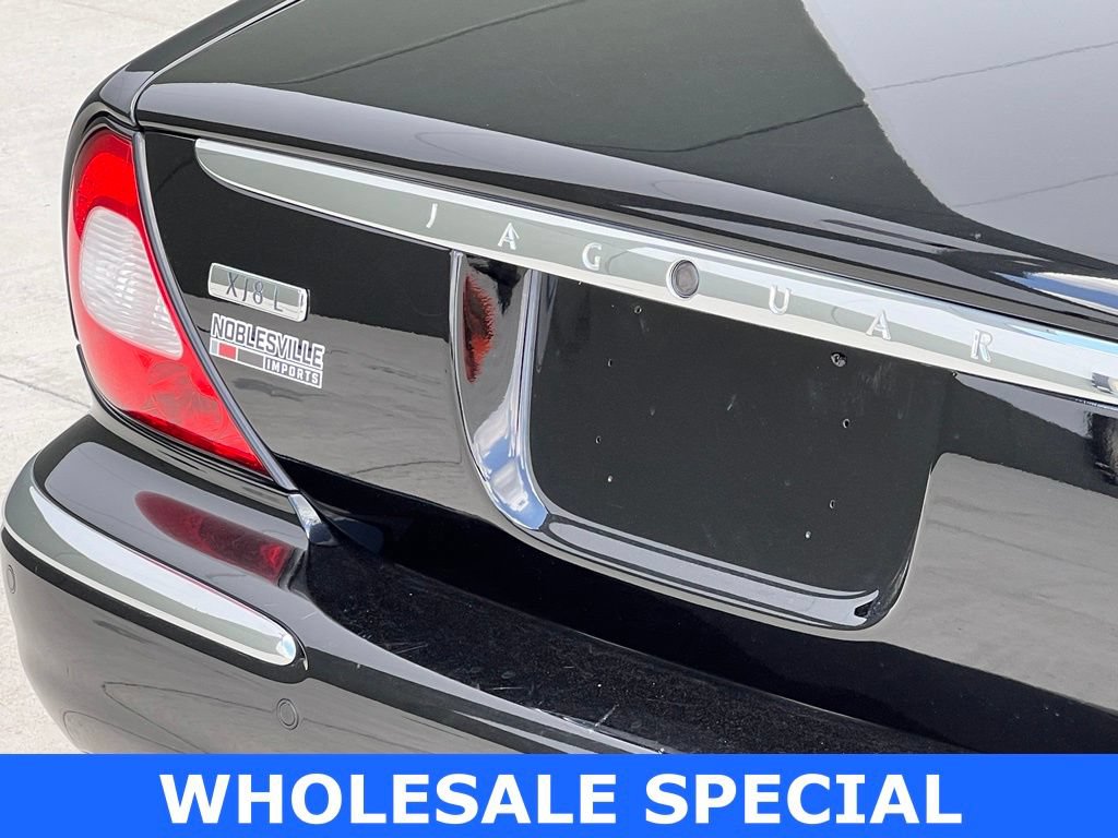 Used 2005 Jaguar XJ8 RWD image 10