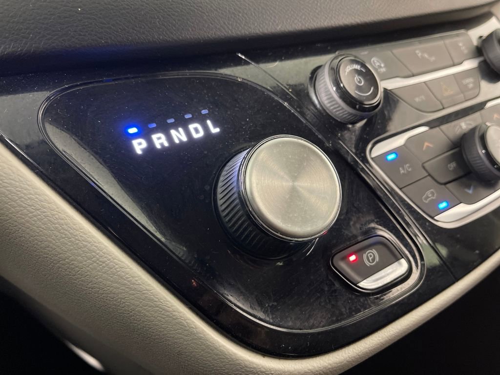 Used 2019 Chrysler Pacifica Touring Plus image 24