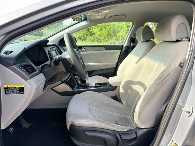 Used 2017 Hyundai Sonata SE FWD image 9