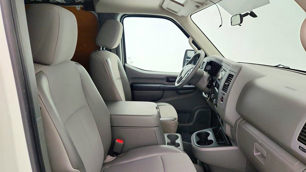 Used 2013 Nissan NV 2500 SV w/ Side Curtain Airbag Pkg image 27