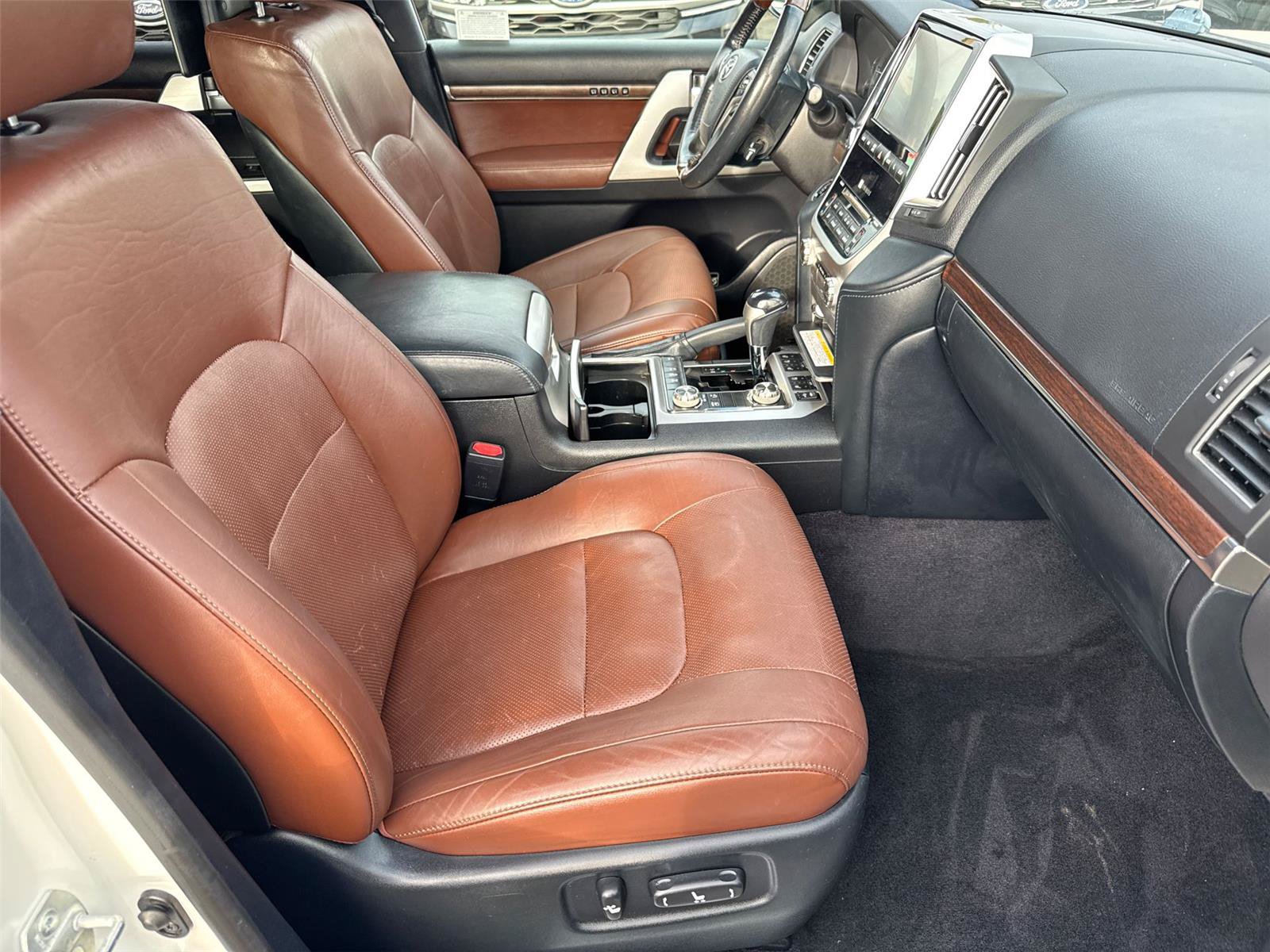 Used 2016 Toyota Land Cruiser AWD/4WD image 14