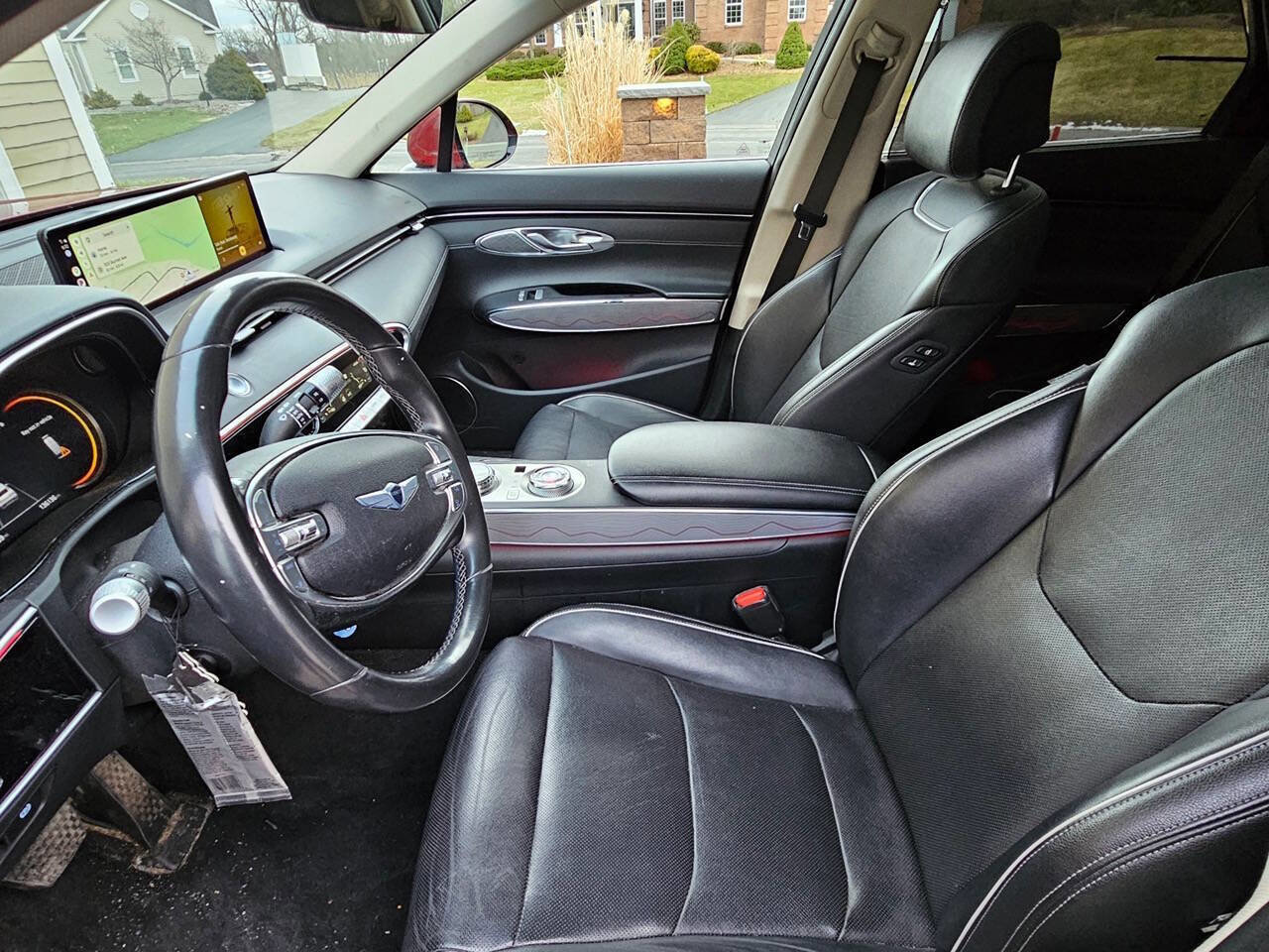 Used 2022 Genesis GV70 2.5T w/ Advanced Package image 11