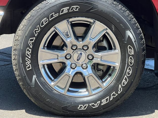 Used 2017 Ford F150 XLT w/ Equipment Group 302A Luxury AWD/4WD image 12