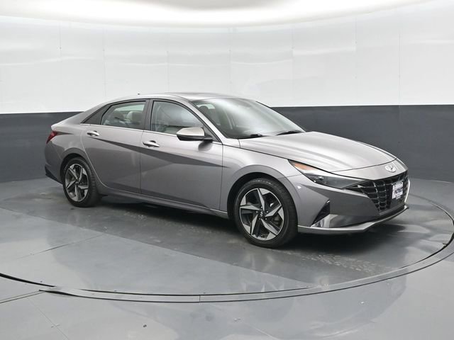 Used 2023 Hyundai Elantra Limited image 1