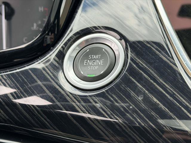 Used 2023 Cadillac XT6 Premium Luxury AWD/4WD image 32