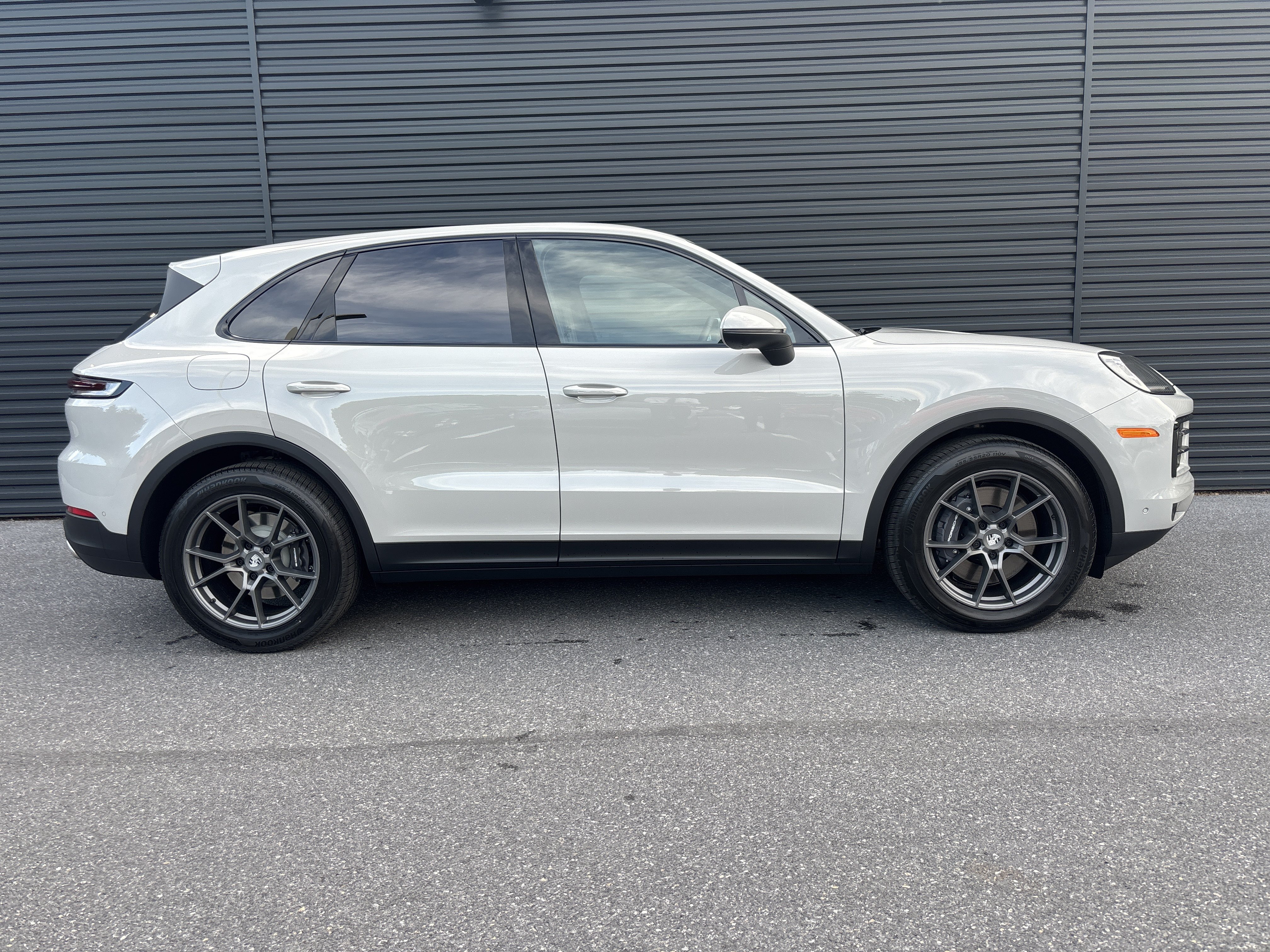 New 2026 Porsche Cayenne AWD/4WD image 6