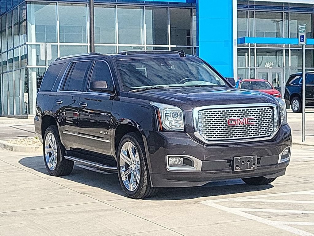 Used 2016 GMC Yukon Denali w/ Open Road Package AWD/4WD image 2