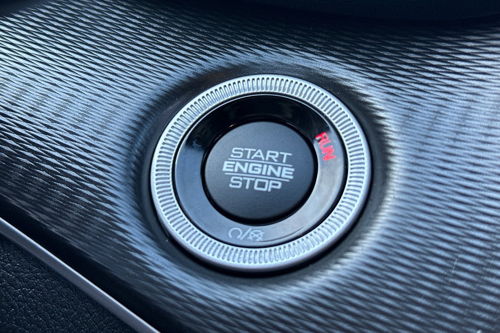 Used 2023 Jeep Grand Cherokee L Laredo image 26