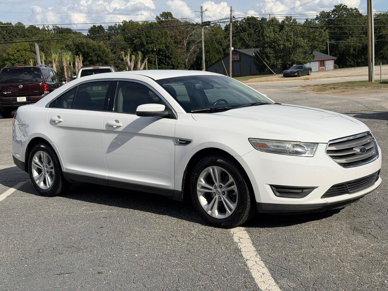 Used 2013 Ford Taurus SEL FWD image 4