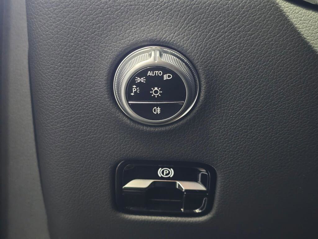 New 2026 Mercedes-Benz GLC 300 4MATIC image 23