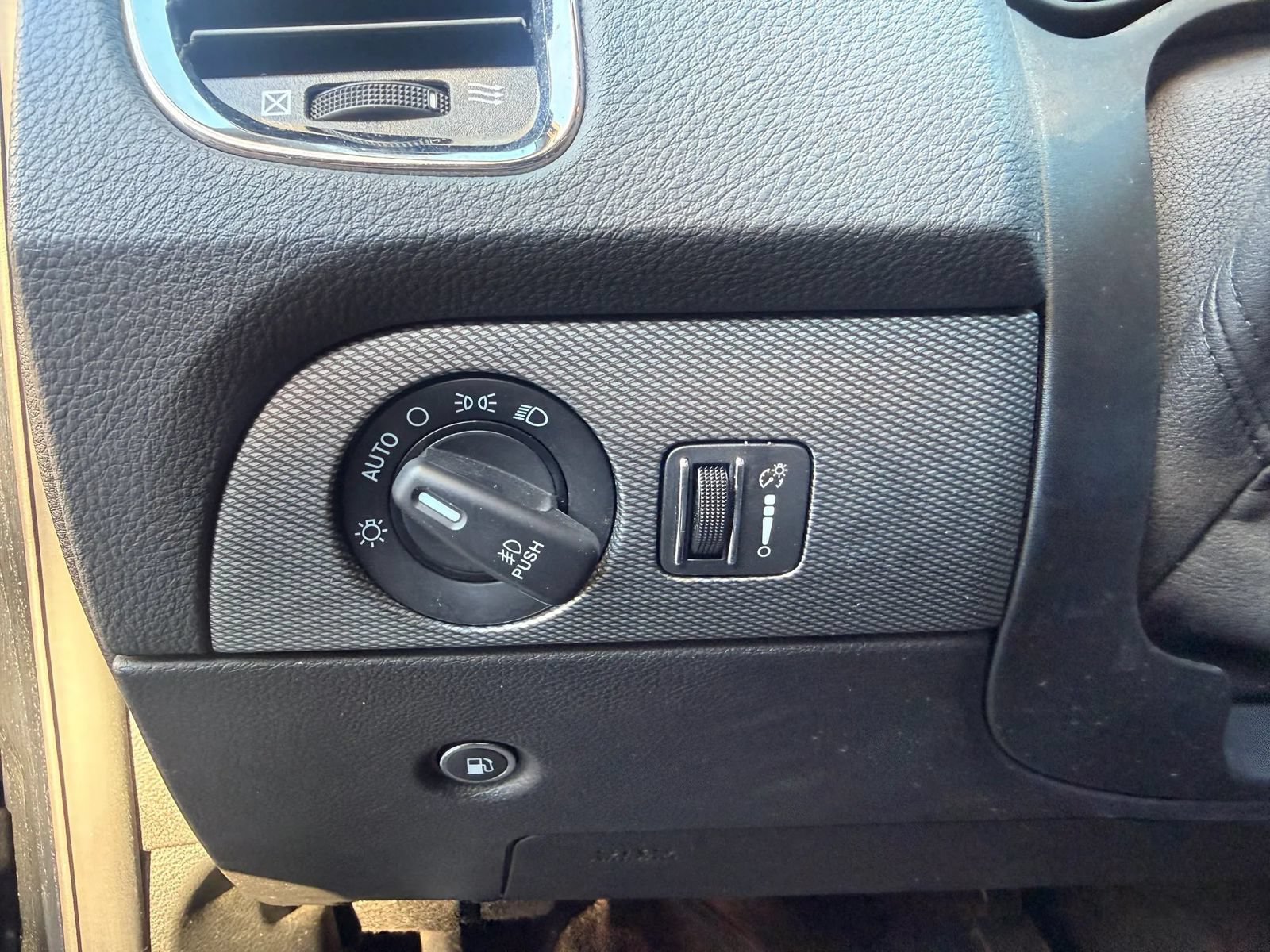 Used 2019 Dodge Durango GT AWD/4WD image 12