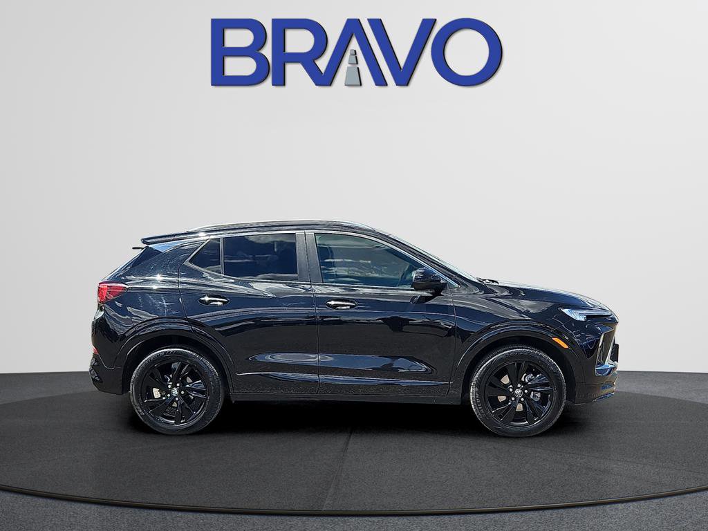 Used 2024 Buick Encore GX Sport Touring AWD/4WD image 3