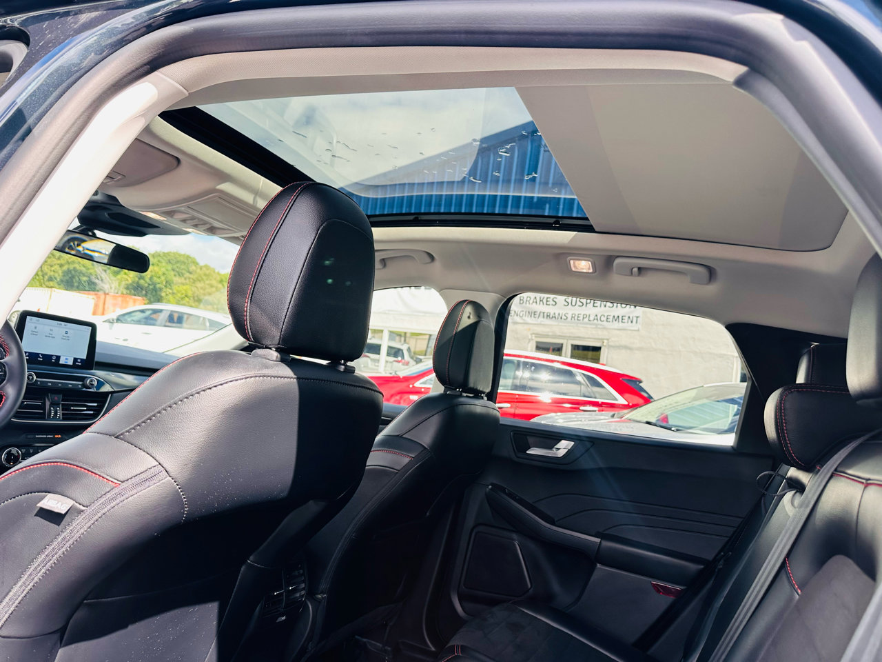 Used 2022 Ford Escape SEL w/ SEL Stealth AWD Package image 35