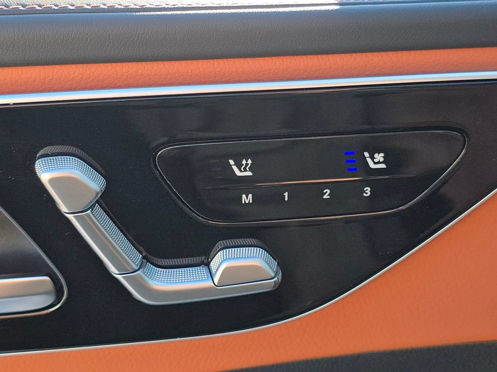 Certified 2026 Mercedes-Benz C 300 4MATIC Sedan image 7
