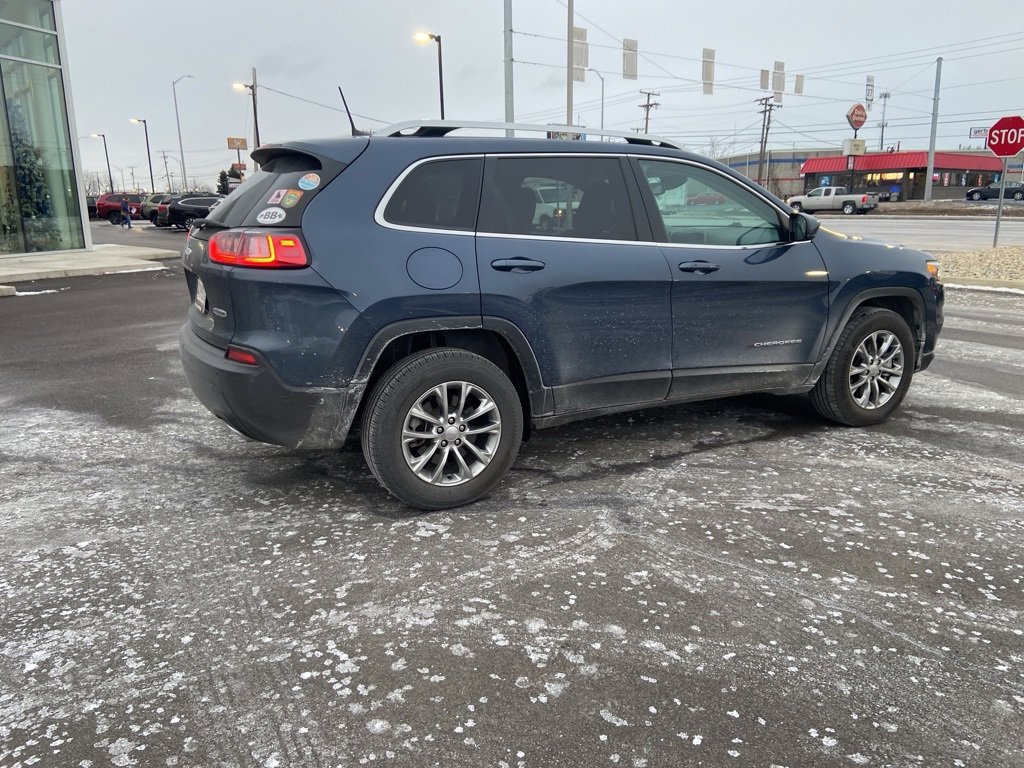 Used 2021 Jeep Cherokee Latitude Lux image 2