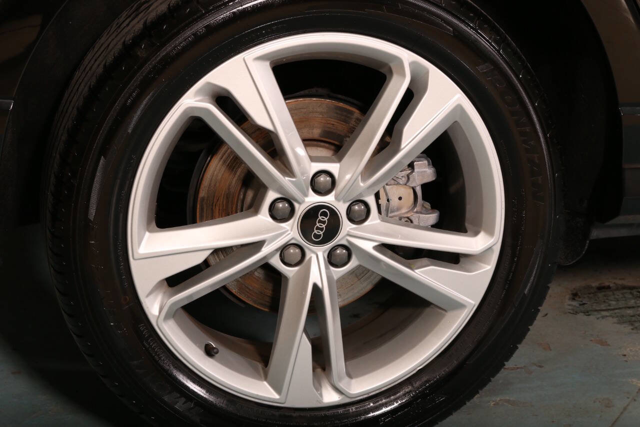 Used 2021 Audi Q3 2.0T Premium w/ Convenience Package image 13