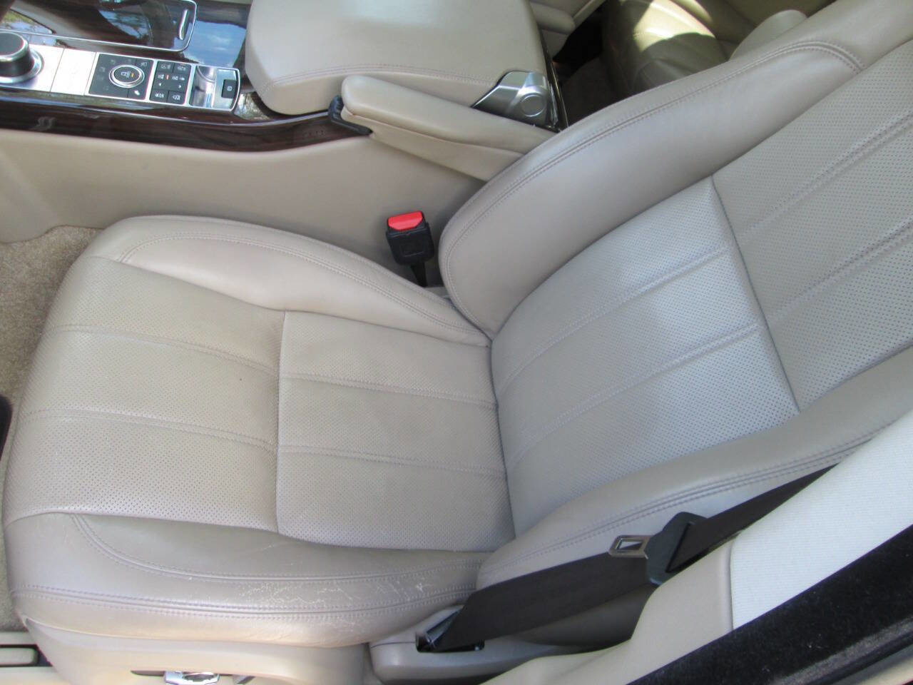 Used 2016 Land Rover Range Rover Supercharged image 10