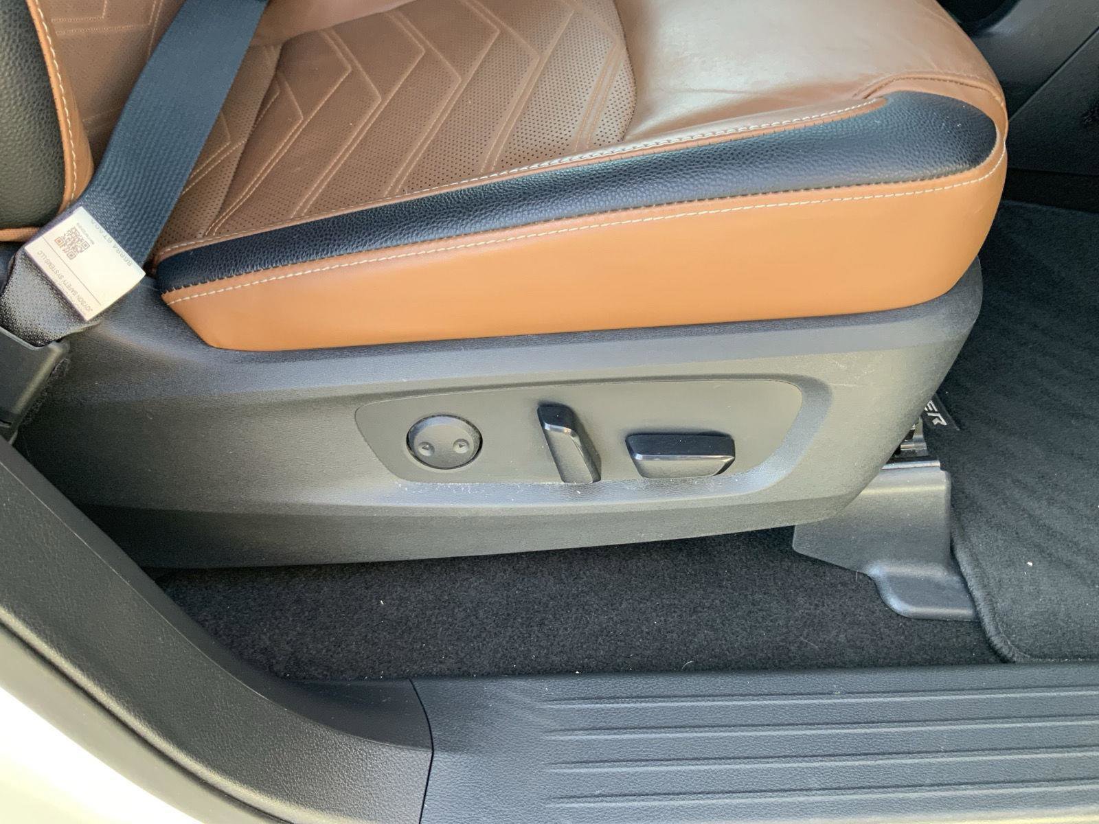 Used 2023 Nissan Pathfinder Platinum image 65